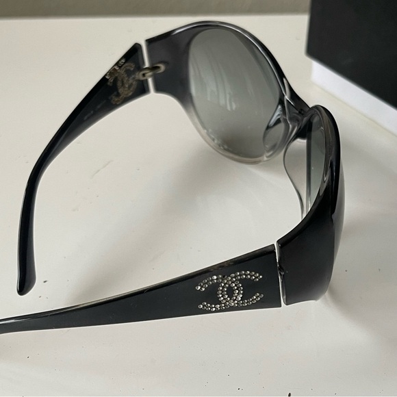 CHANEL sunglasses Y2K style - Picture 2 of 15